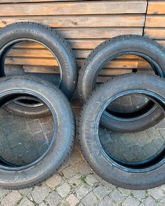 Pneumatici Dunlop 185/65 r15 e 165/65 r15