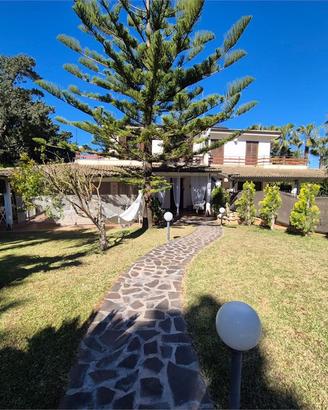 TERRASINI: PORZIONE DI BIFAMILIARE IN RESIDENCE