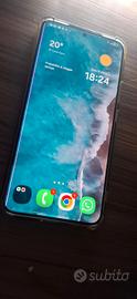 Samsung S22 + 256 giga  linea viola sullo schermo