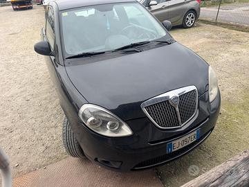 Lancia Ypsilon 1.2 69 CV ELLE GUIDABILE ANCHE PER 