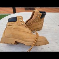 Scarponcini da montagna