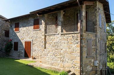 CASA INDIPENDENTE A MONTEFIORINO