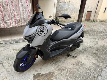 “Yamaha XMAX 125 2021 – 15.000 km – Pari al nuovo”