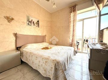 2 LOCALI A NAPOLI
