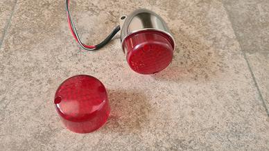 Fanalini e frecce moto classiche e cafe racer