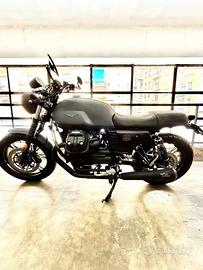 Motoguzzi V7