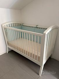 Culla in legno bianco