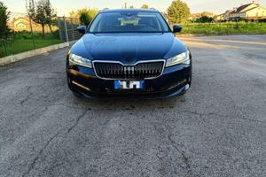 Skoda superb anno 2023