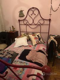 Letto in ferro antico con materasso