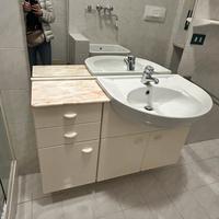 Mobile bagno con specchiera