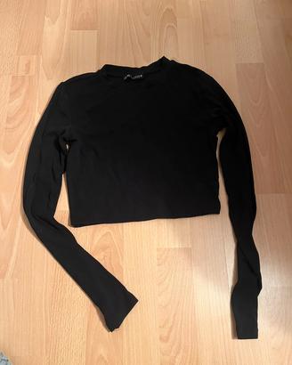 Crop top nero a maniche lunghe Zara Taglia M