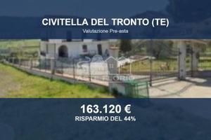 Immobile in asta di 362 m² con più di 5 locali e b