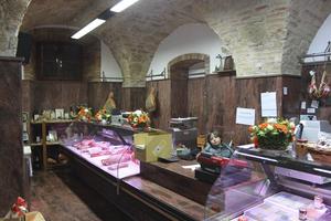 Storica Attività di Macelleria e Antica Porchetta