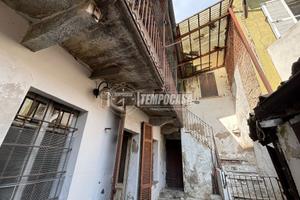 BILOCALE IN CENTRO CON BOX, PERSONALIZZABILE