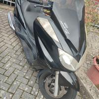 scooter Yamaha mayestj 400