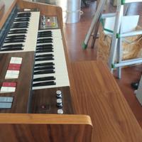 Organo elettronico farfisa