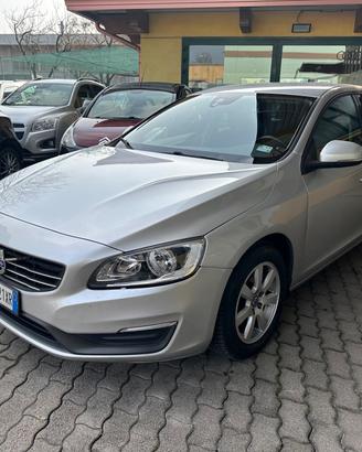 Volvo V60 D5 Kinetic