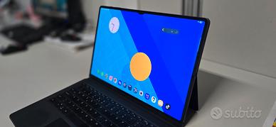 Samsung Galaxy Tab s8 Ultra con tastiera