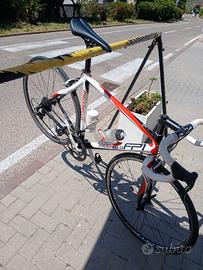 Bici da corsa pinarello fp1