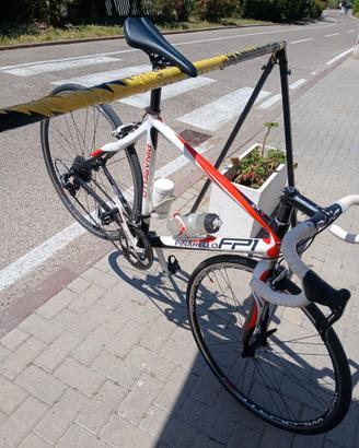 Bici da corsa pinarello fp1