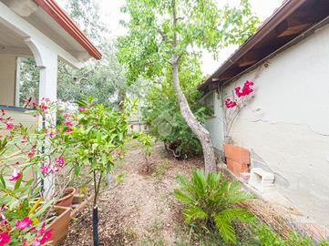 VILLA SINGOLA A MONTE SANT'ANGELO