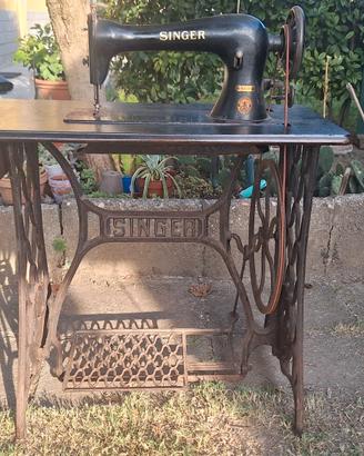 macchina da cucire vintage
