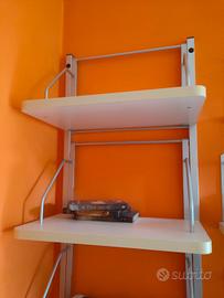 libreria a mensole con sistema componibile