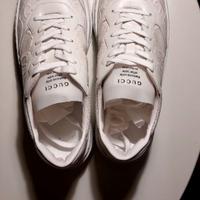 Sneaker uomo con suola oversize Gucci