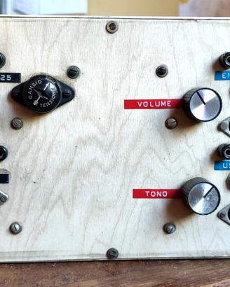 Amplificatore Vintage in Box Non Testato 