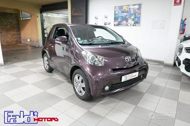 TOYOTA iQ 1.0 Sol