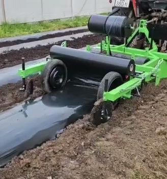 Stendi nylon telo pacciamatrice per orto campo 
