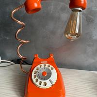 Lampada telefono arancione