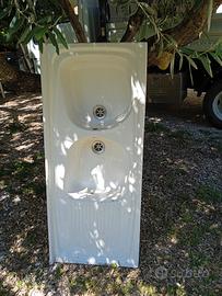 lavandino per esterno in ceramica 