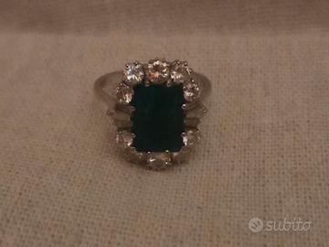 Anello Con Smeraldo E Diamanti Anni 70