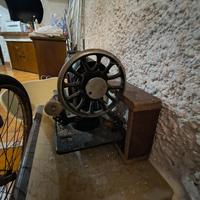 Vecchia macchia da cucire 