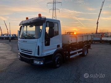 Iveco Eurocargo 100E18 gancio Scarrabile
