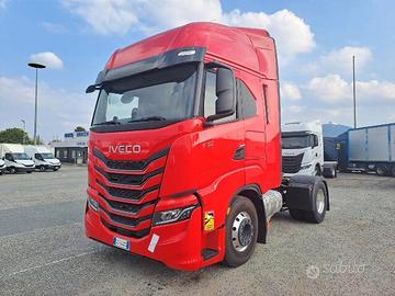 Iveco S-WAY 500 trattore ADR