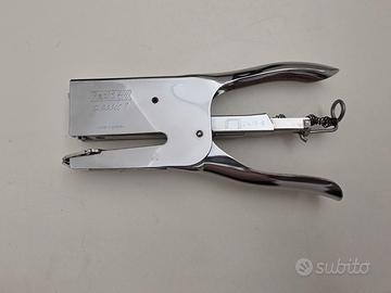 Cucitrice a pinza (spillatrice per ufficio grande