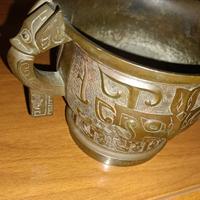 VASO GUI IN BRONZO 