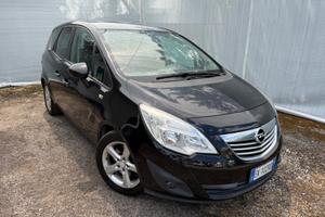 Opel Meriva 1.7 CDTI 130CV b-color Panoramic