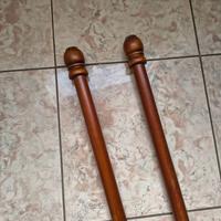Bastoni per tende in legno usati