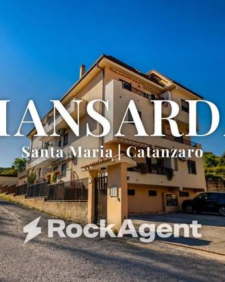 Attico / Mansarda di 119 m² con 4 locali a Catanza