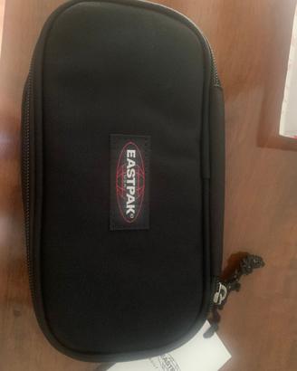 ASTUCCIO EASTPAK OVAL NERO