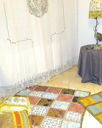 Tenda a file' ricamo a mano Nuova 