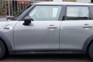 Mini 5 porte (passaggio compreso nel prezzo)