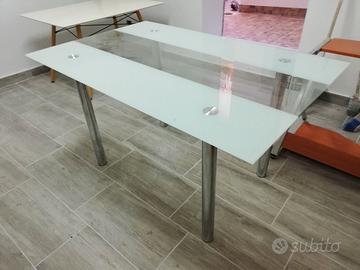 Tavolo con piano in vetro 150x90