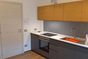 Appartamento 5 locali zona servita