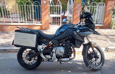 Moto BMW f 750 gs Triple Black