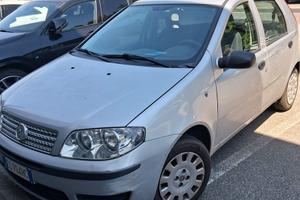 Fiat del 2010 con trapasso incluso trattabile