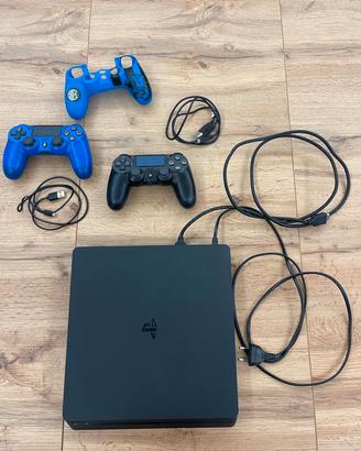 PS4 Slim 1TB + 2 Controller + 6 Giochi – Perfetta 